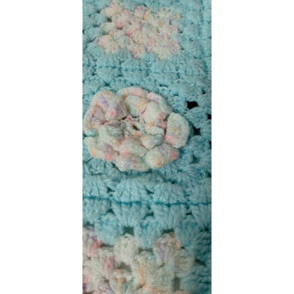 Hand Made 3D Floral Granny Square LtBlue and White With a little Sparkle Blanket - Picture 4 of 6